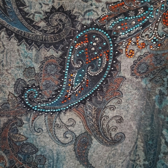 Catherine Paisley Print Asymmetrical 3/4 Sleeve Rhinestone Womans Blouse, Size3X - Picture 5 of 6